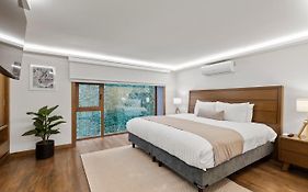 Casa Niza Suites